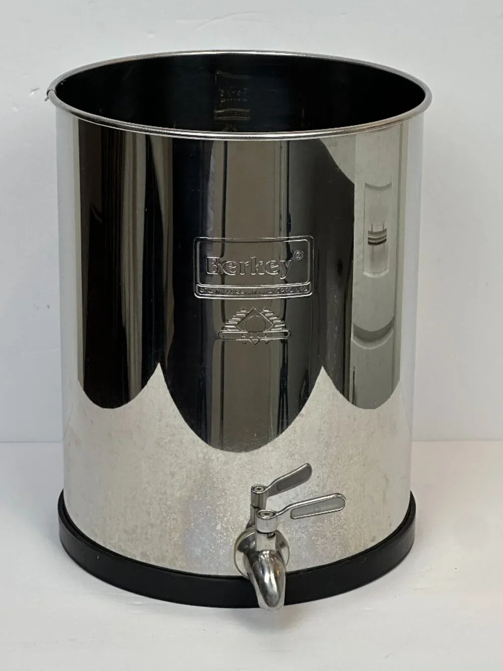 💧 Royal Berkey Gravity-Fed Water Filter System – 3.25 Gallon Plus Stand